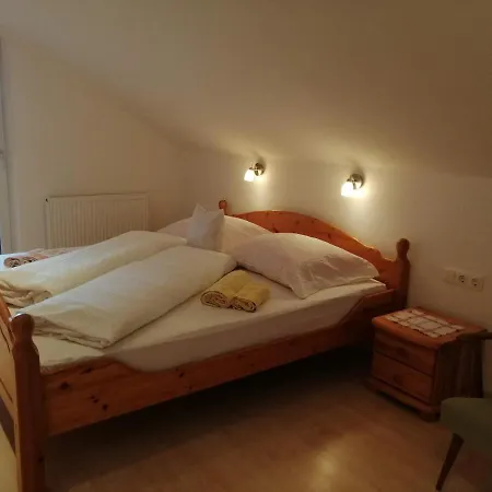 Edith Apartment *